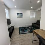 Charming 1-Bedroom Basement Suite with Utilities Included