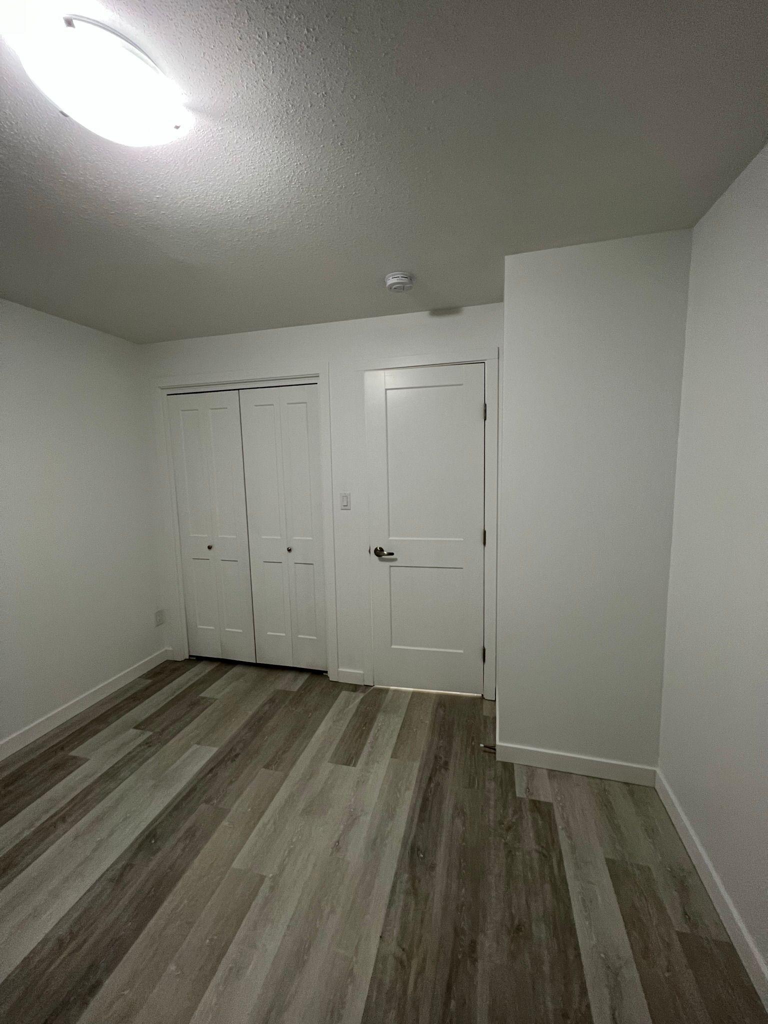 Cozy 2-Bedroom Basement Suite with Utilities Included