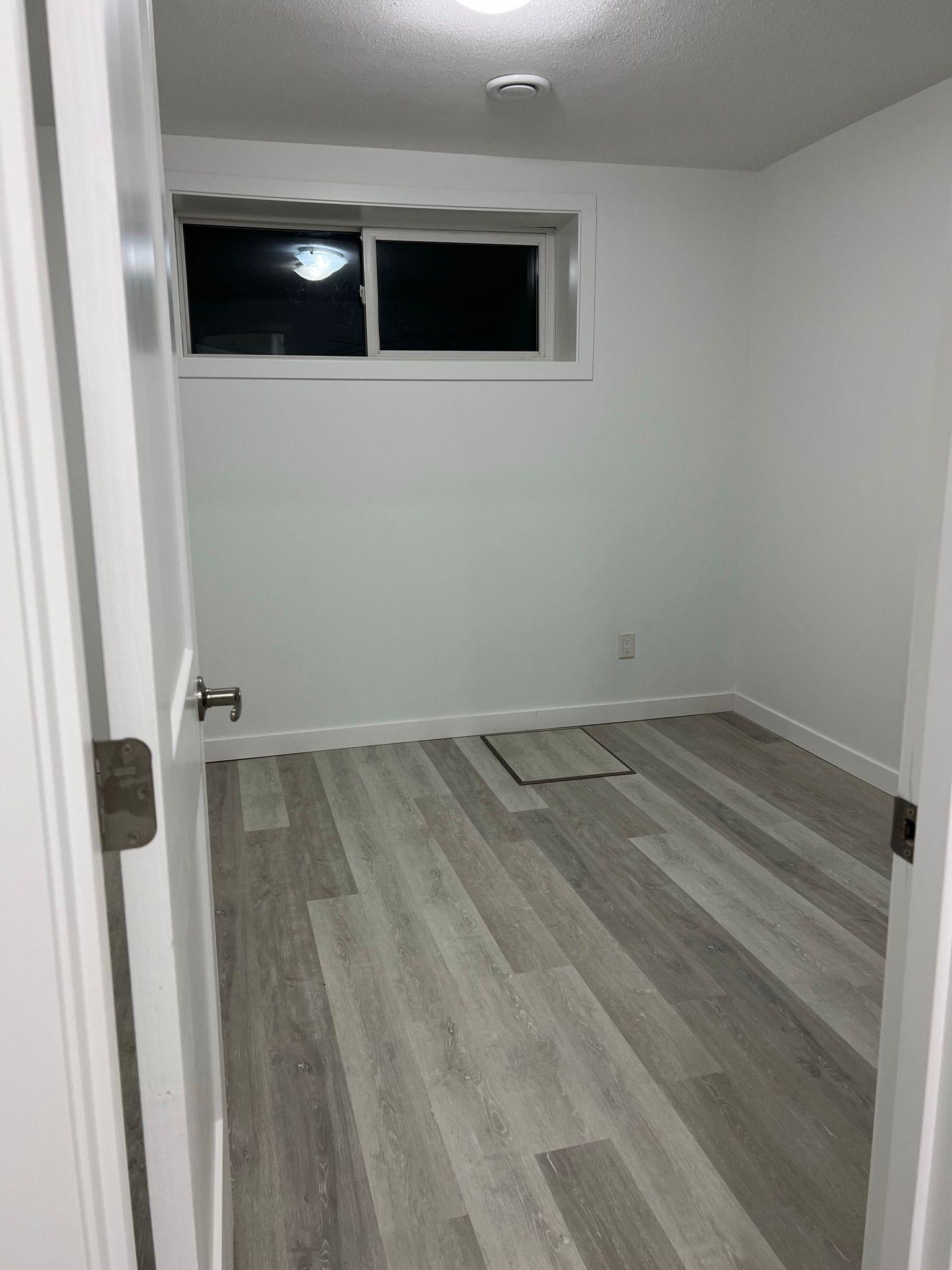 Cozy 2-Bedroom Basement Suite with Utilities Included