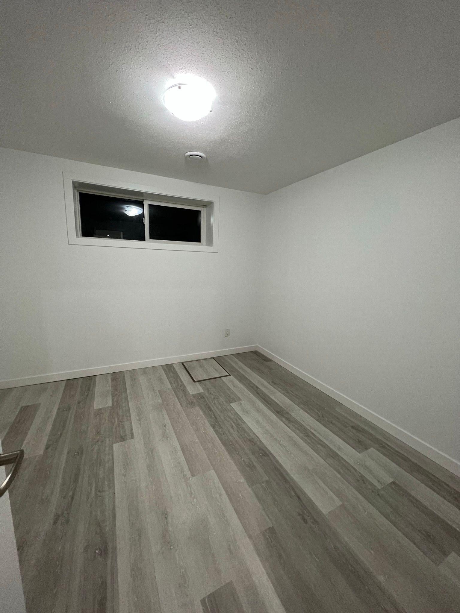 Cozy 2-Bedroom Basement Suite with Utilities Included