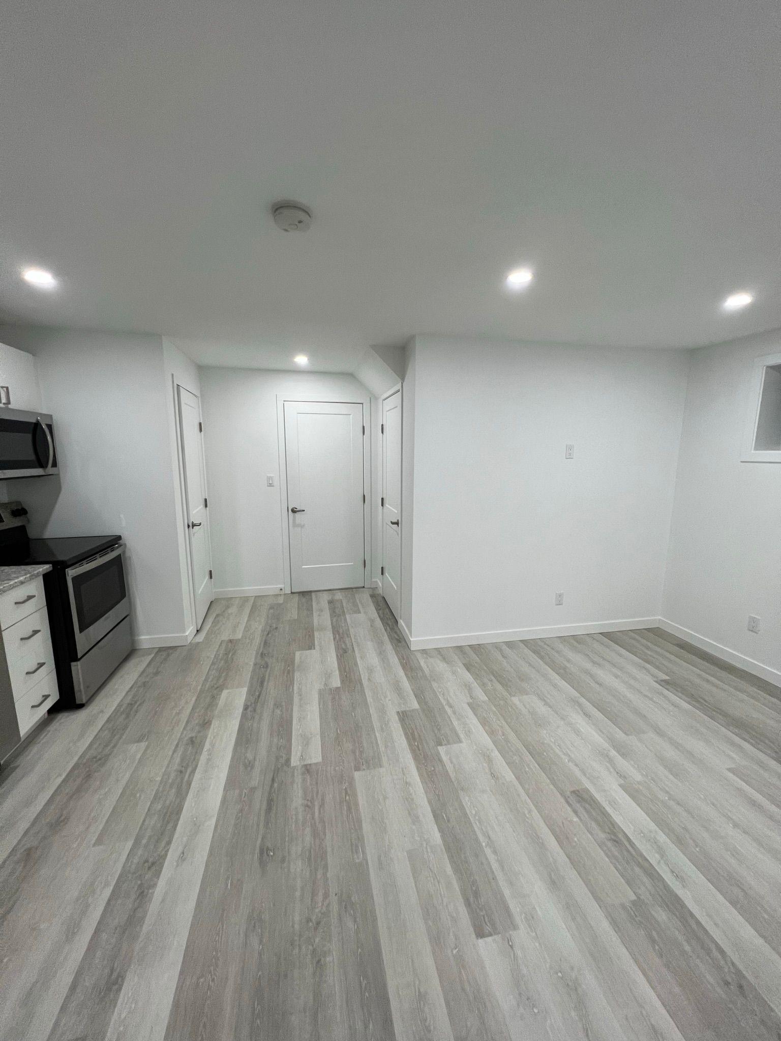 Cozy 2-Bedroom Basement Suite with Utilities Included